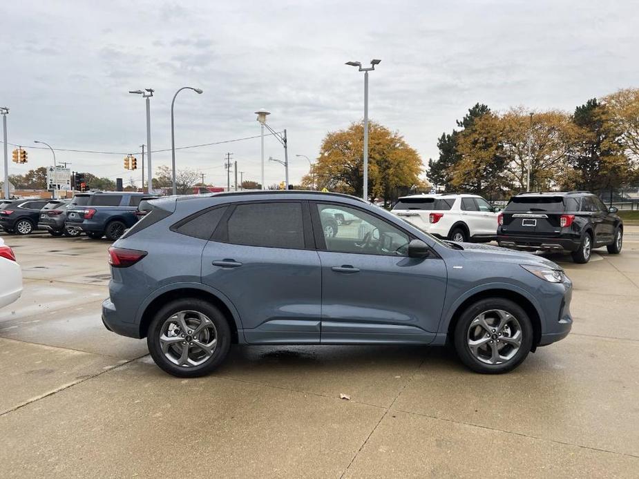 used 2023 Ford Escape car, priced at $26,995