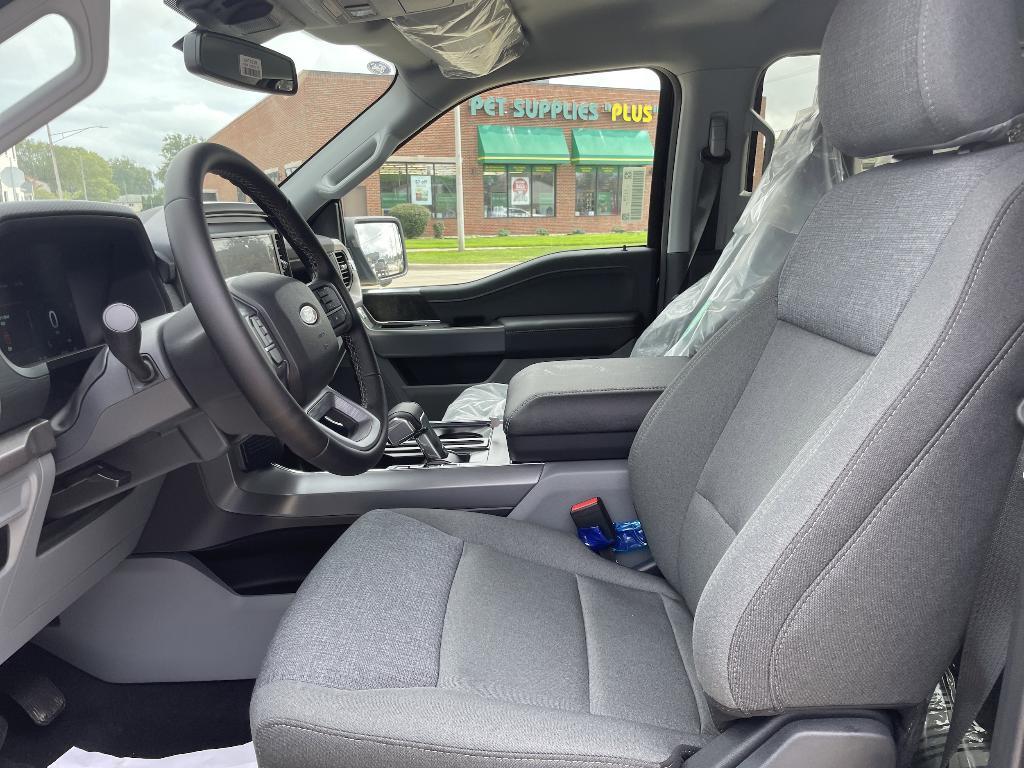 new 2025 Ford F-150 Lightning car, priced at $62,492