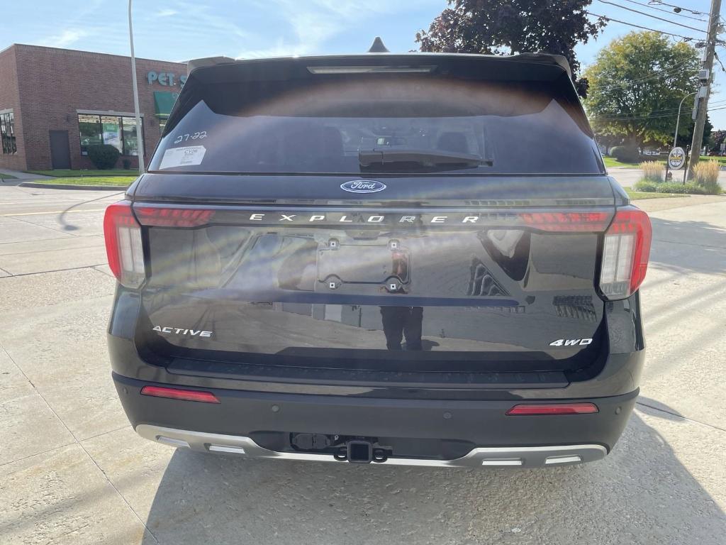 new 2025 Ford Explorer car, priced at $44,904