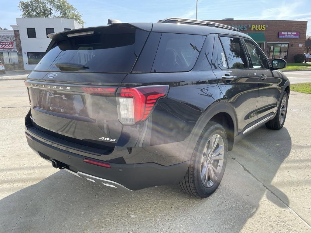 new 2025 Ford Explorer car, priced at $44,904