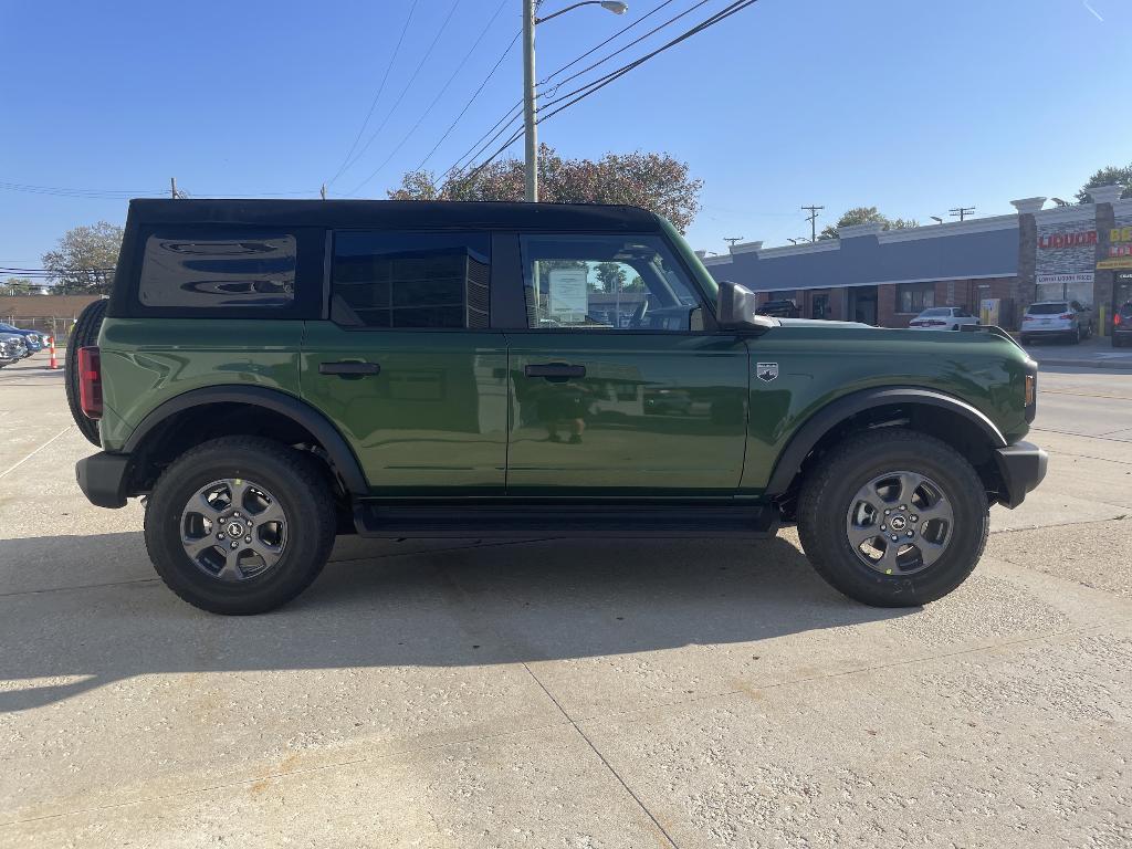 new 2025 Ford Bronco car, priced at $44,705