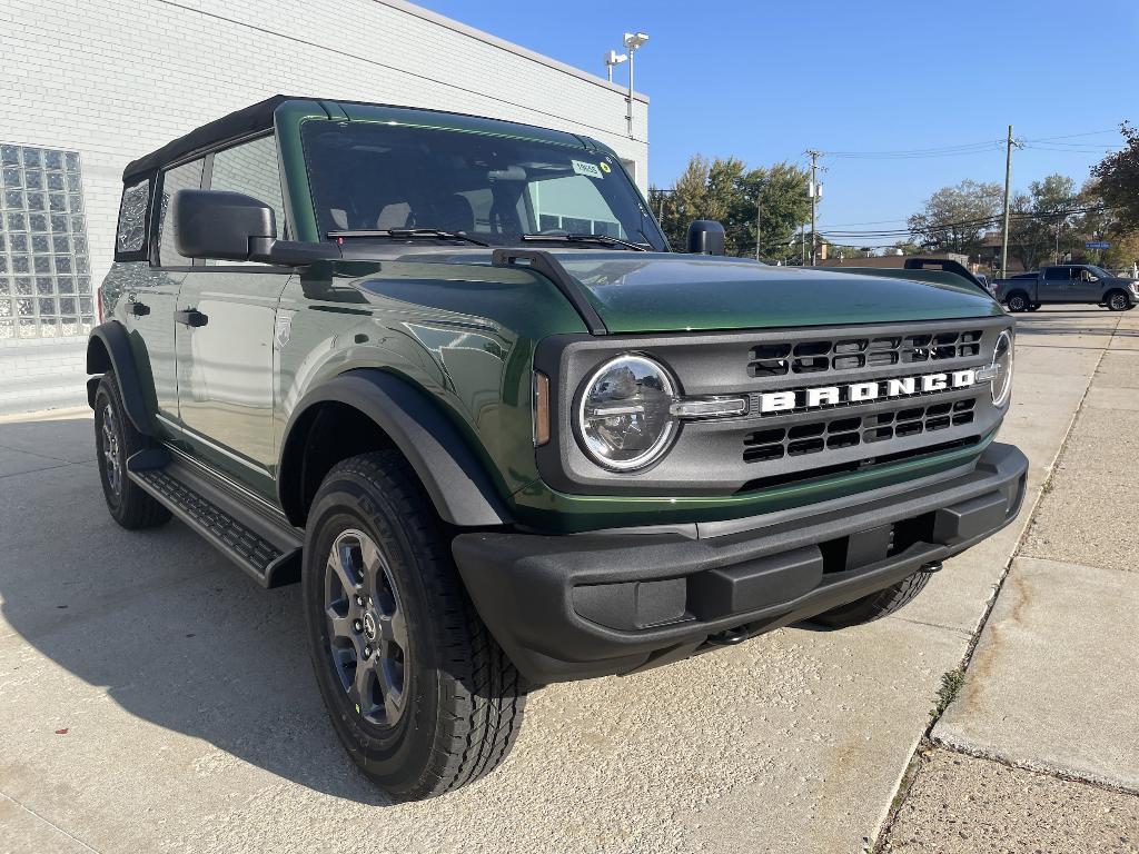 new 2025 Ford Bronco car, priced at $44,705
