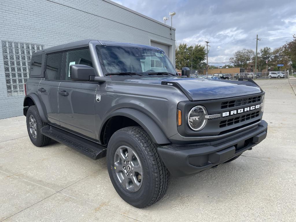 new 2025 Ford Bronco car, priced at $47,568