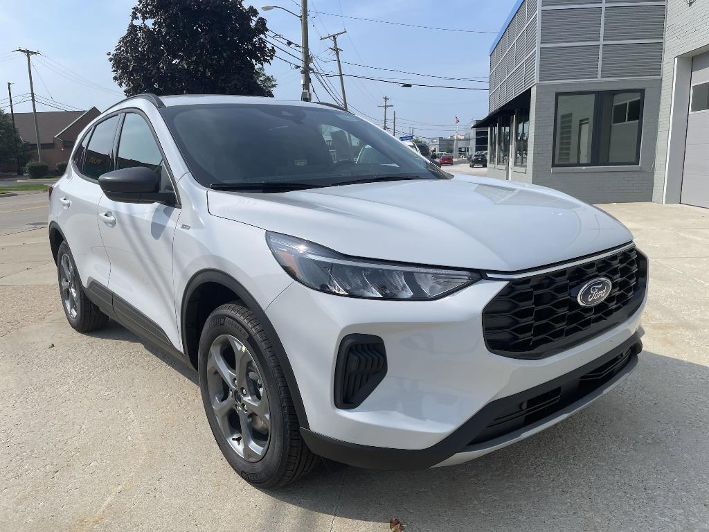new 2025 Ford Escape car, priced at $34,058
