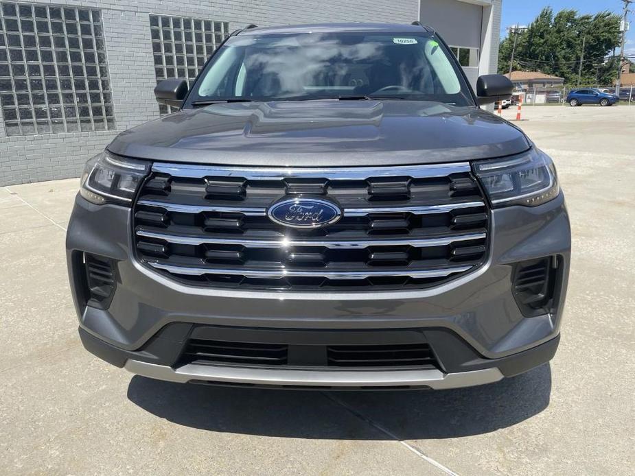 new 2025 Ford Explorer car, priced at $40,659