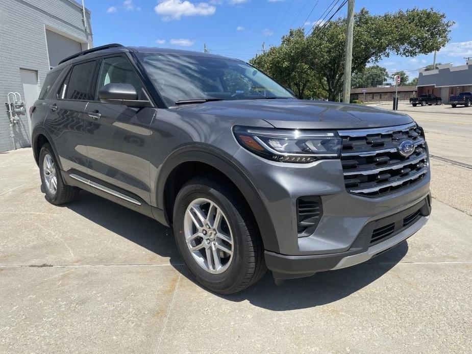 new 2025 Ford Explorer car, priced at $40,659