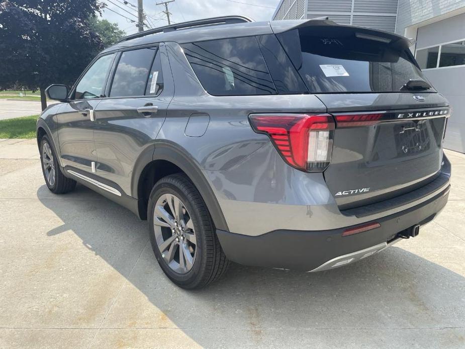 new 2025 Ford Explorer car, priced at $44,901