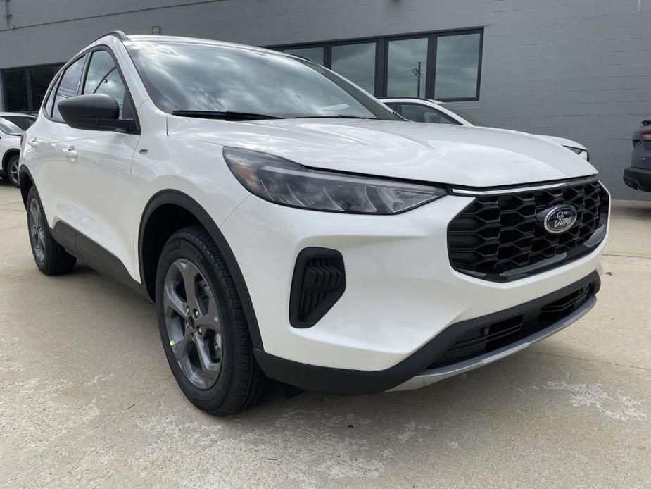 new 2025 Ford Escape car, priced at $33,720