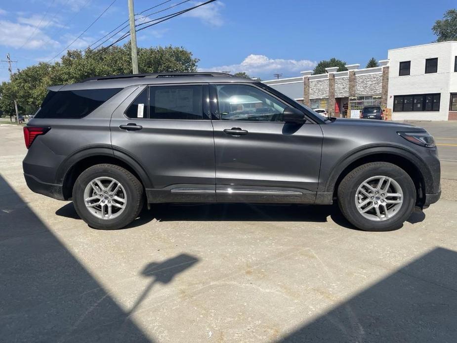 new 2025 Ford Explorer car, priced at $40,634