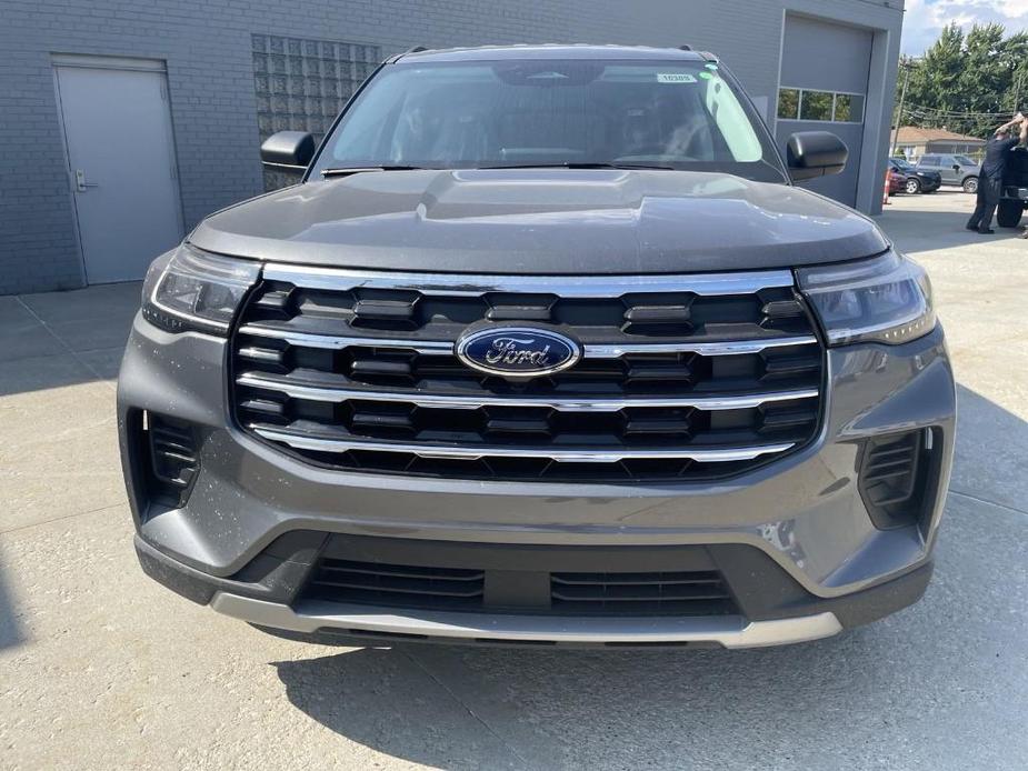 new 2025 Ford Explorer car, priced at $40,634