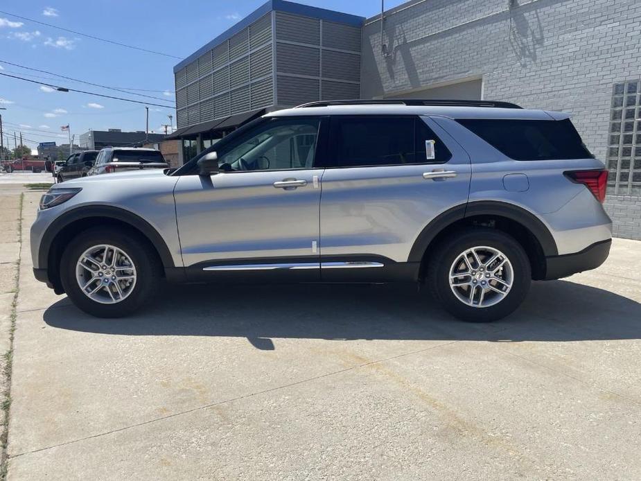 new 2025 Ford Explorer car, priced at $40,634