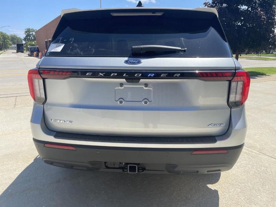 new 2025 Ford Explorer car, priced at $40,634