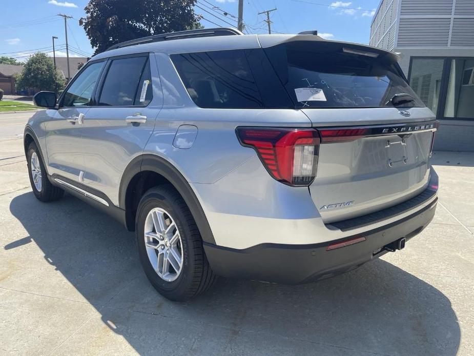 new 2025 Ford Explorer car, priced at $40,634