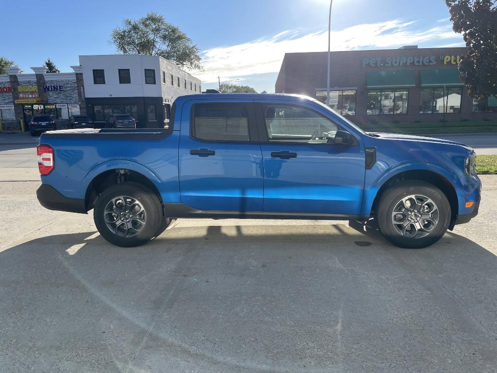 new 2025 Ford Maverick car, priced at $34,268