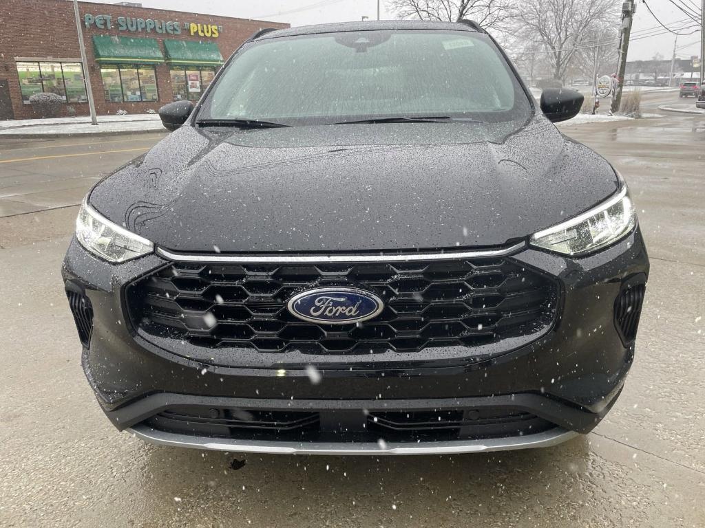 new 2025 Ford Escape car, priced at $32,939