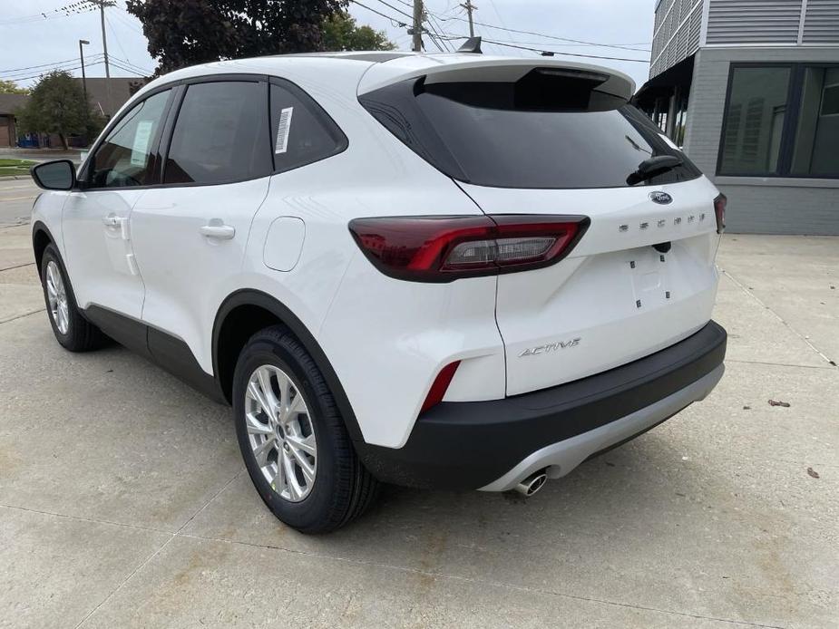 new 2025 Ford Escape car, priced at $28,243