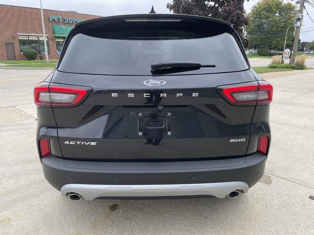 new 2025 Ford Escape car, priced at $31,846