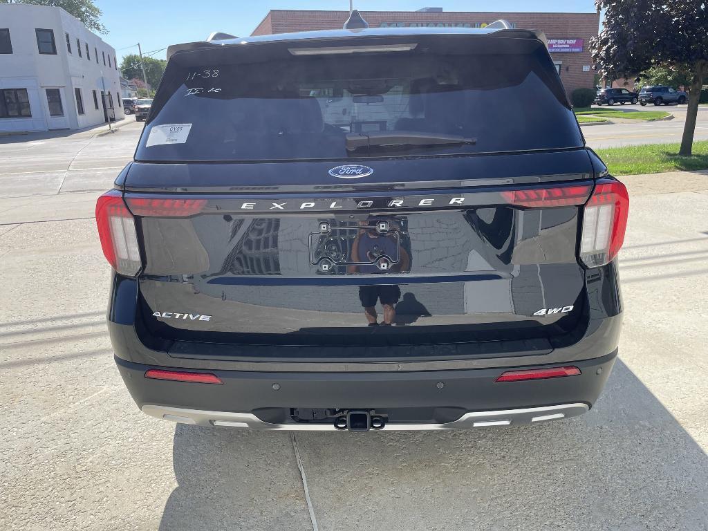 new 2025 Ford Explorer car, priced at $45,871