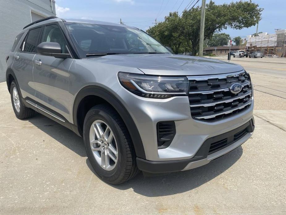 new 2025 Ford Explorer car, priced at $40,656