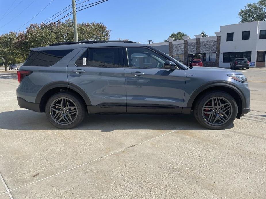 new 2025 Ford Explorer car, priced at $50,419