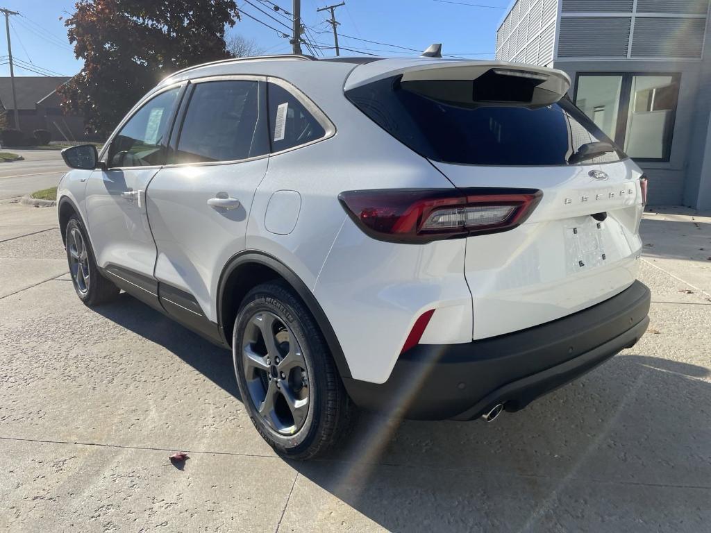 new 2025 Ford Escape car, priced at $33,832