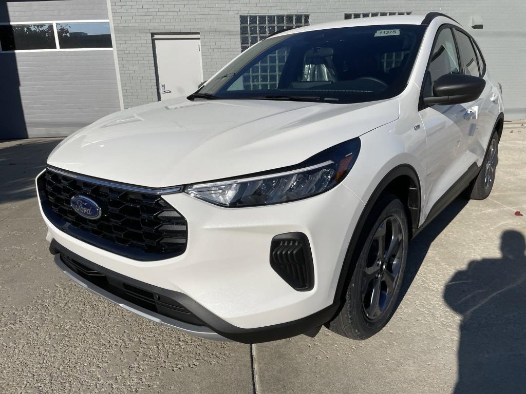 new 2025 Ford Escape car, priced at $33,832