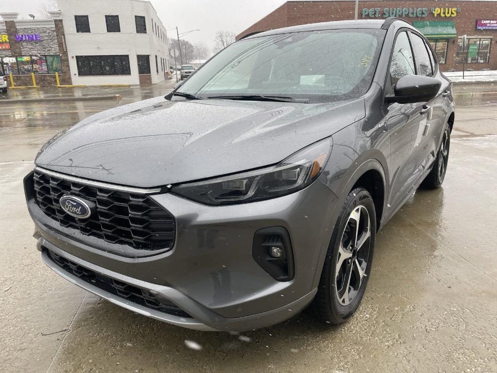 new 2025 Ford Escape car, priced at $37,925