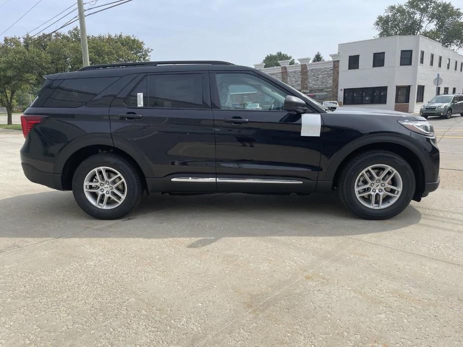 new 2025 Ford Explorer car, priced at $40,659