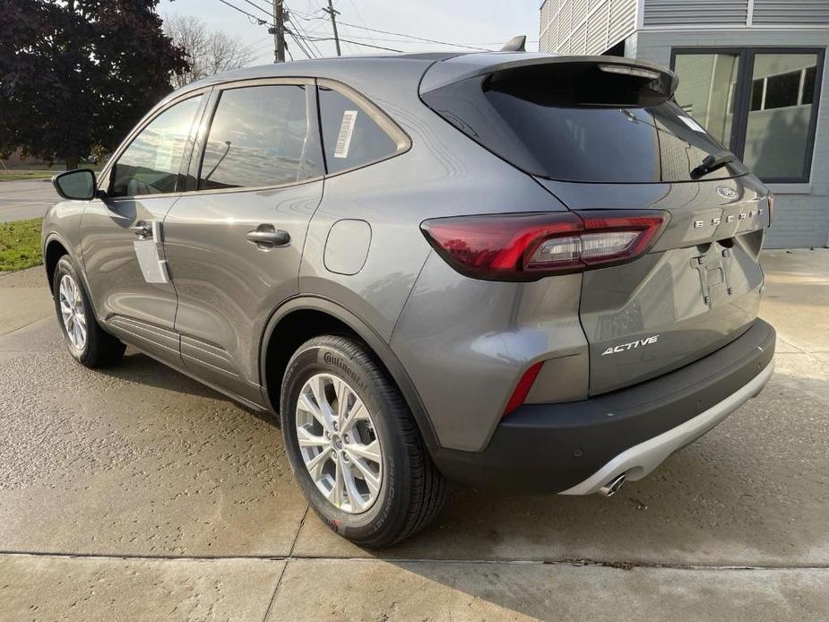 new 2025 Ford Escape car, priced at $31,990