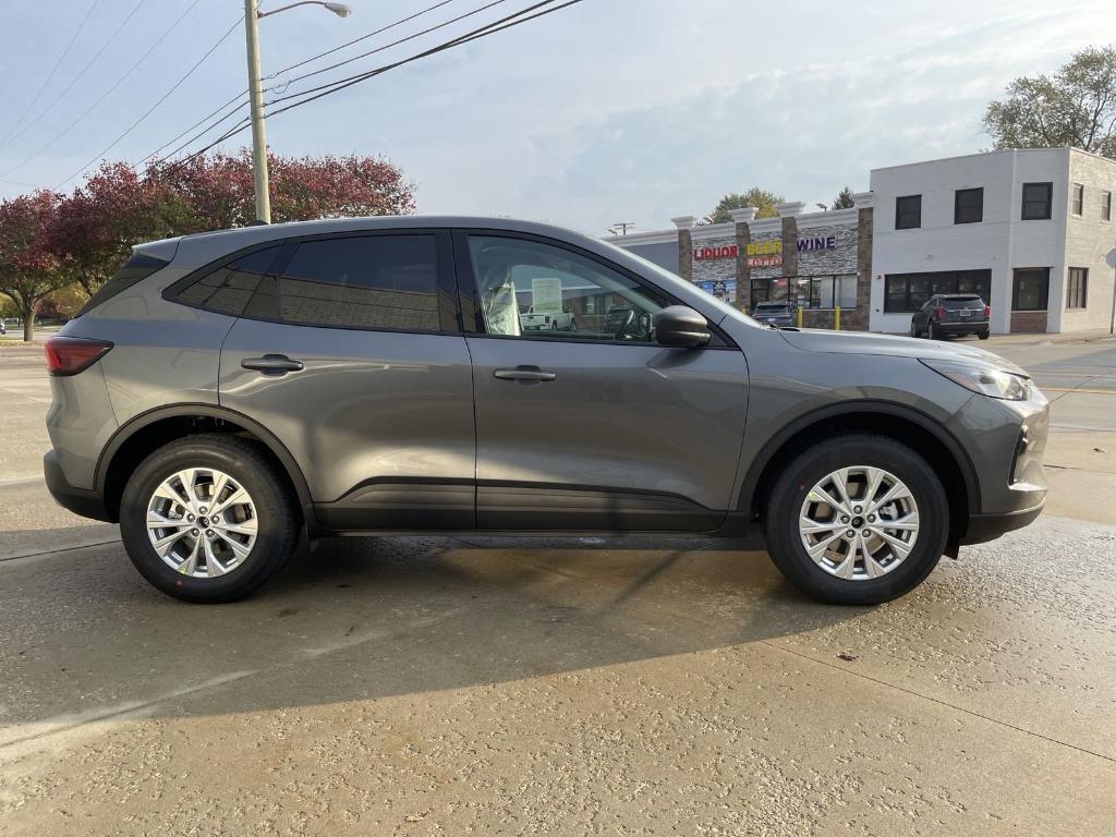 new 2025 Ford Escape car, priced at $31,990