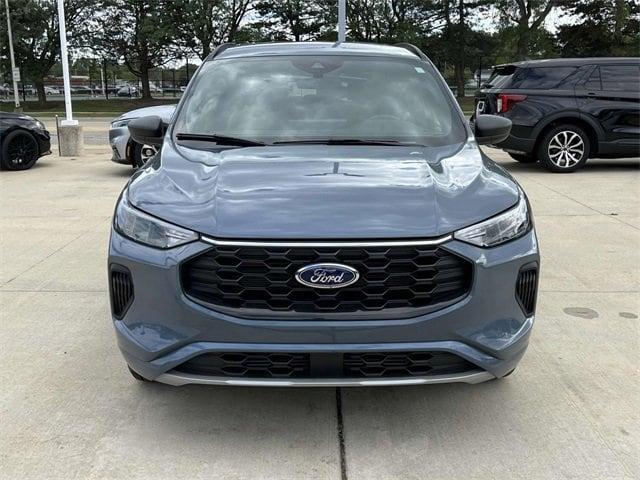 used 2023 Ford Escape car, priced at $28,000