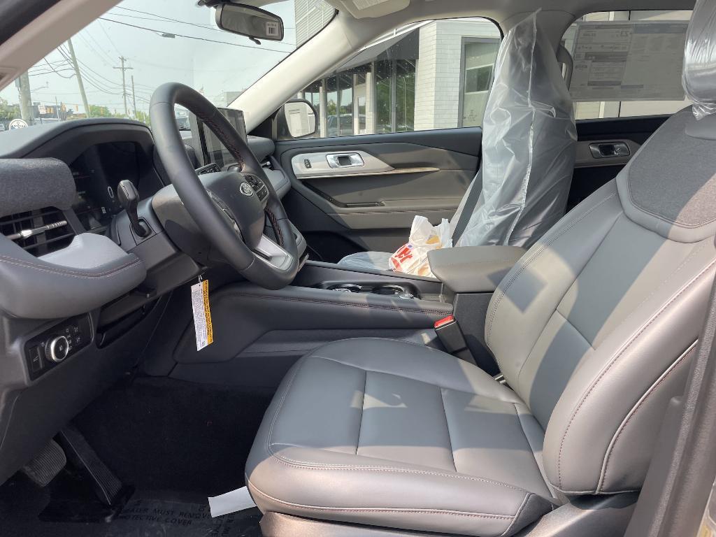new 2025 Ford Explorer car, priced at $45,429