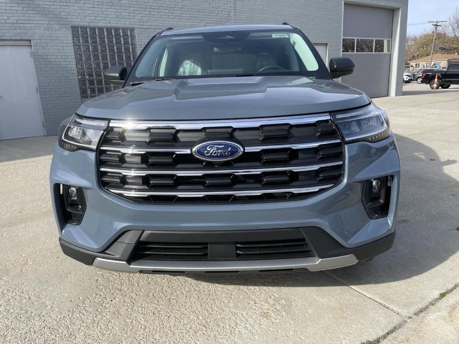 new 2025 Ford Explorer car, priced at $45,552