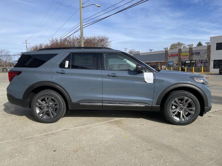 new 2025 Ford Explorer car, priced at $45,552