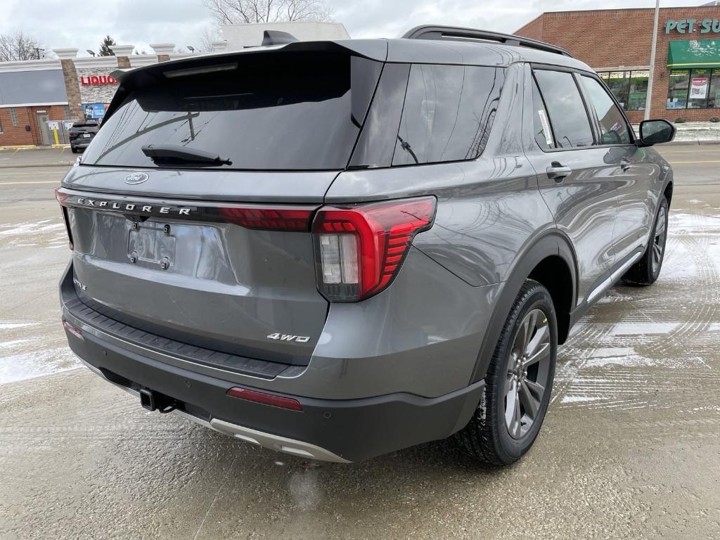 new 2025 Ford Explorer car, priced at $45,086