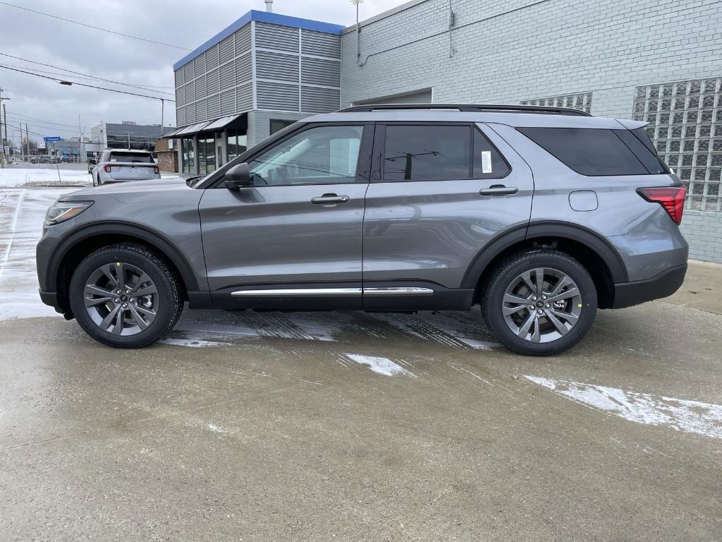 new 2025 Ford Explorer car, priced at $45,086