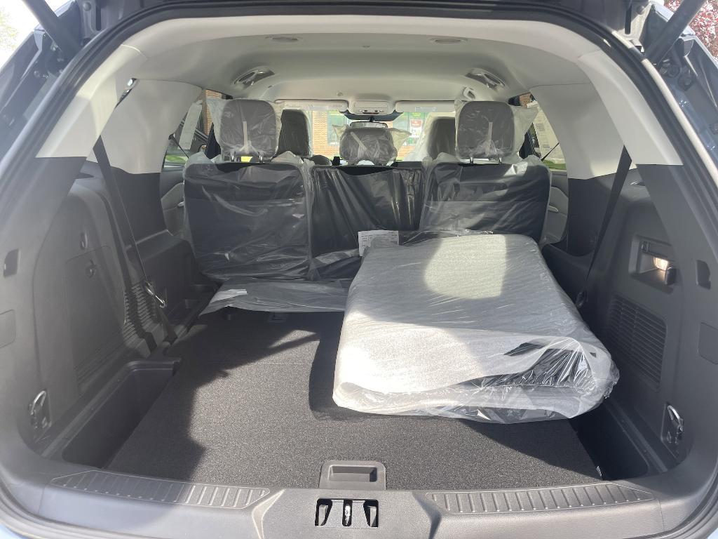 new 2025 Ford Explorer car, priced at $45,895