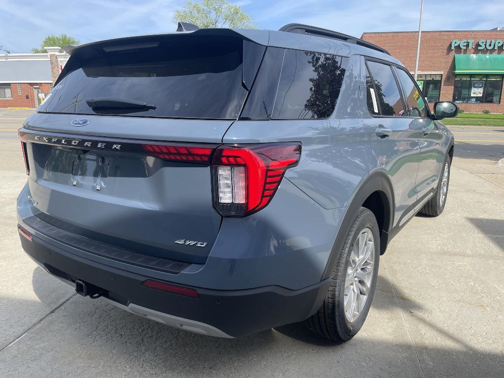 new 2025 Ford Explorer car, priced at $45,895
