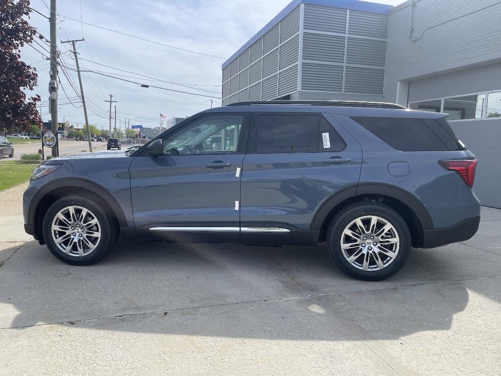 new 2025 Ford Explorer car, priced at $45,895