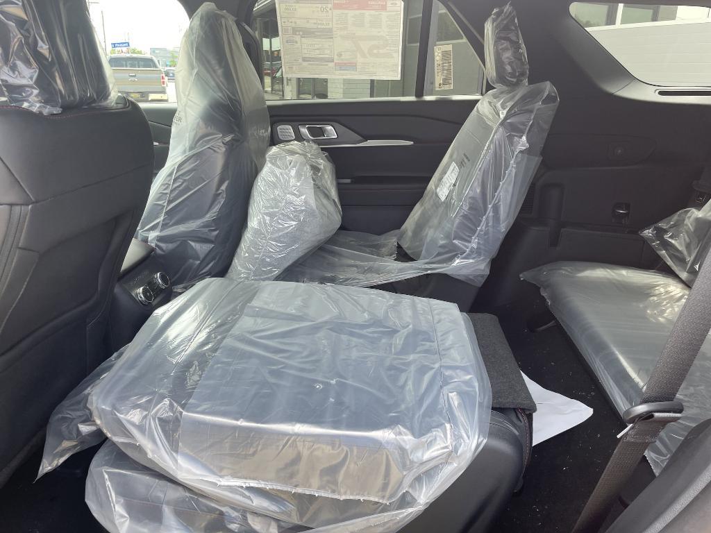 new 2025 Ford Explorer car, priced at $57,962