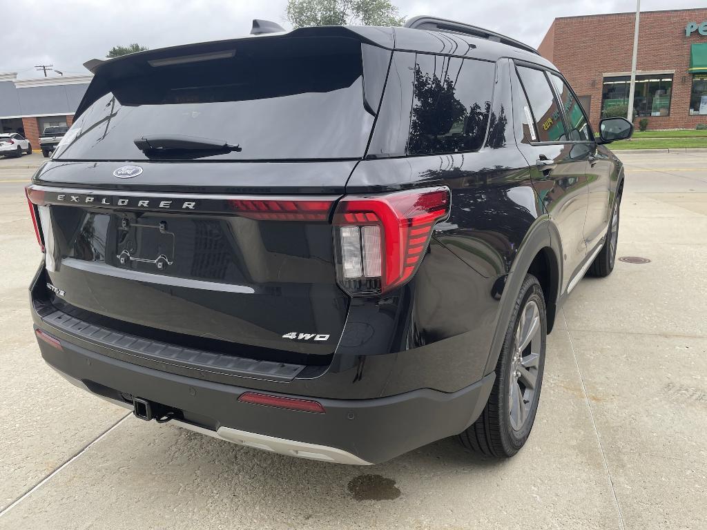 new 2025 Ford Explorer car, priced at $45,535