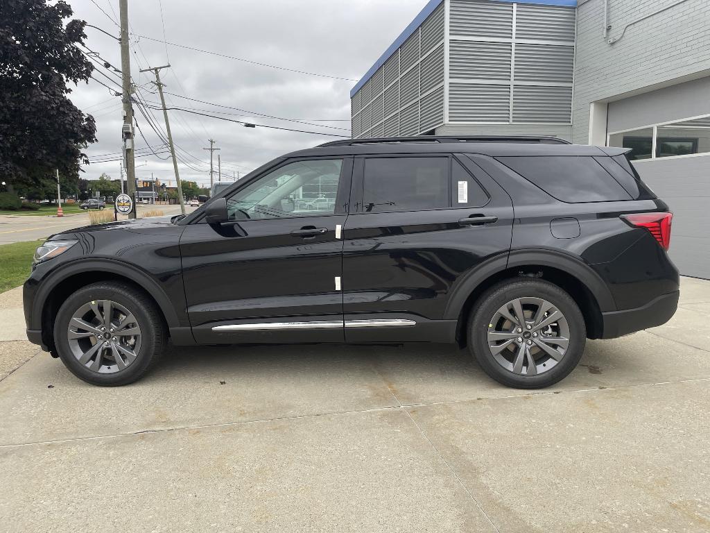 new 2025 Ford Explorer car, priced at $45,535