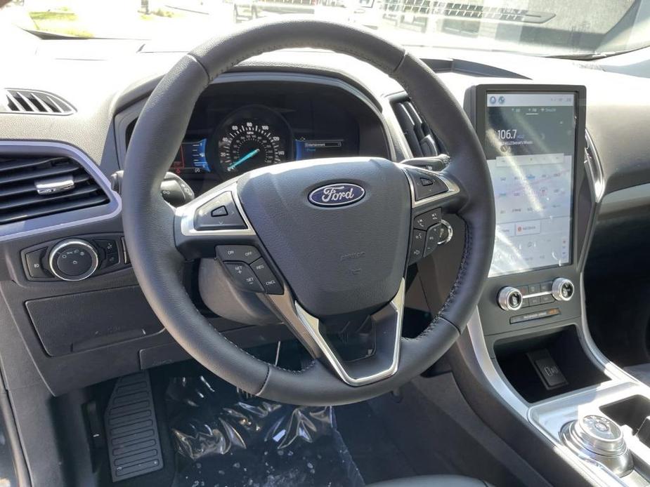 new 2024 Ford Edge car, priced at $40,683