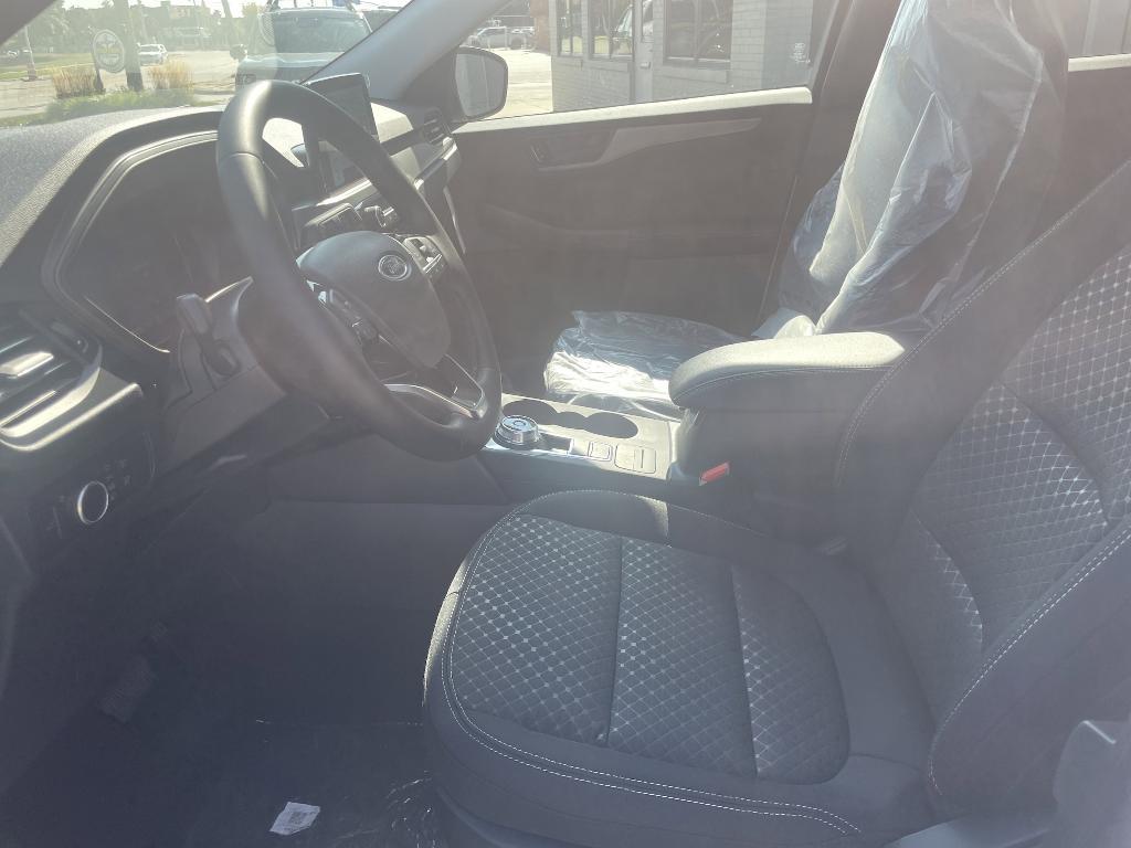 new 2025 Ford Escape car, priced at $32,354