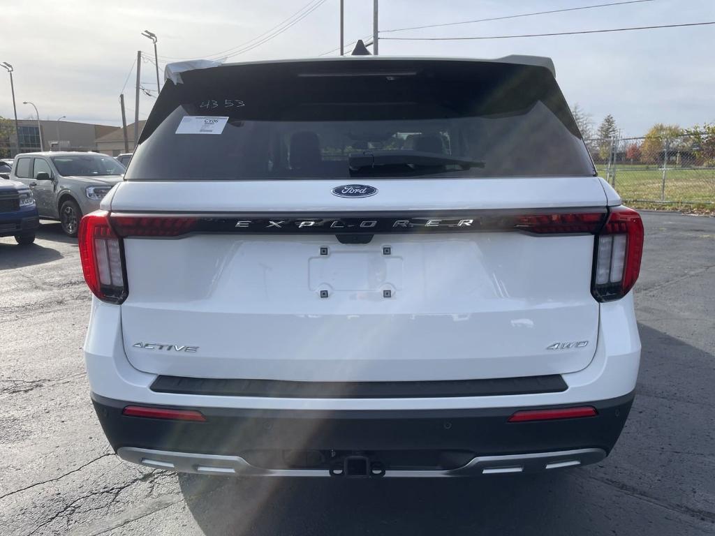 new 2025 Ford Explorer car, priced at $45,821