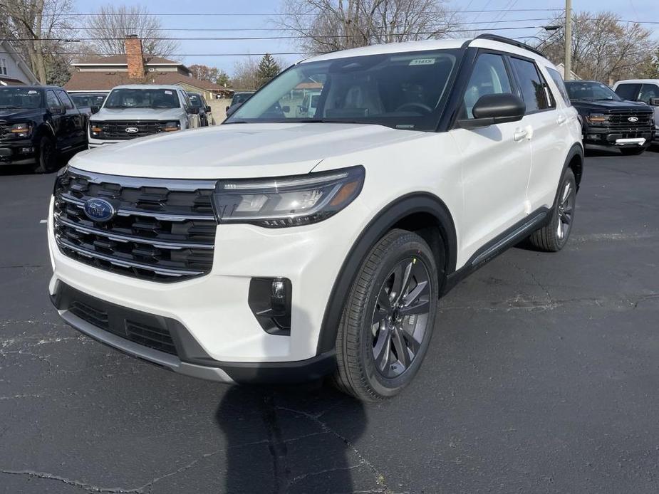 new 2025 Ford Explorer car, priced at $45,821