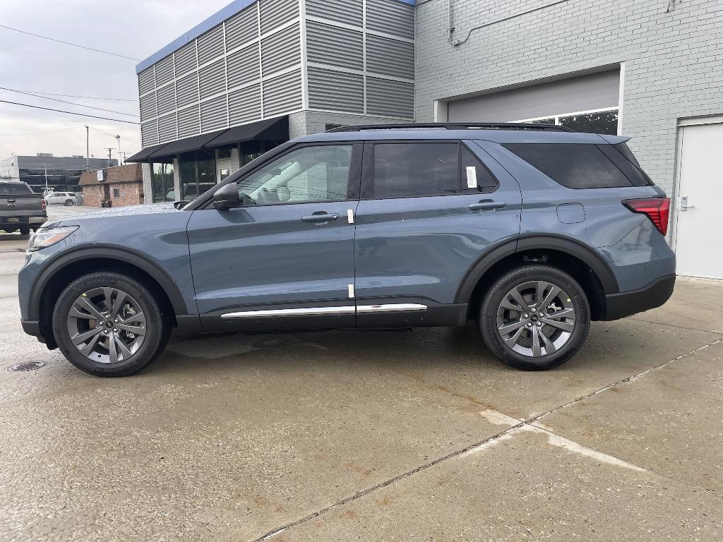new 2025 Ford Explorer car, priced at $45,576