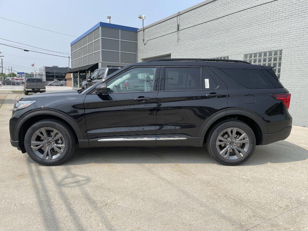 new 2025 Ford Explorer car, priced at $45,429