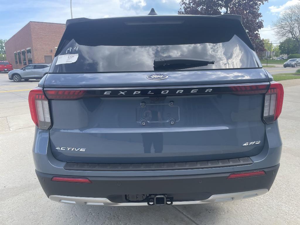 new 2025 Ford Explorer car, priced at $45,393