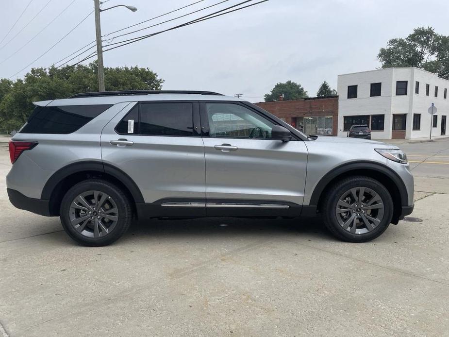 new 2025 Ford Explorer car, priced at $44,901